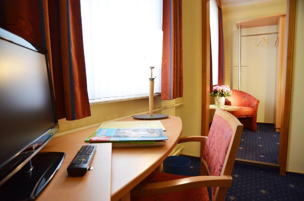 Tannenheim Hotel Boppard Room photo